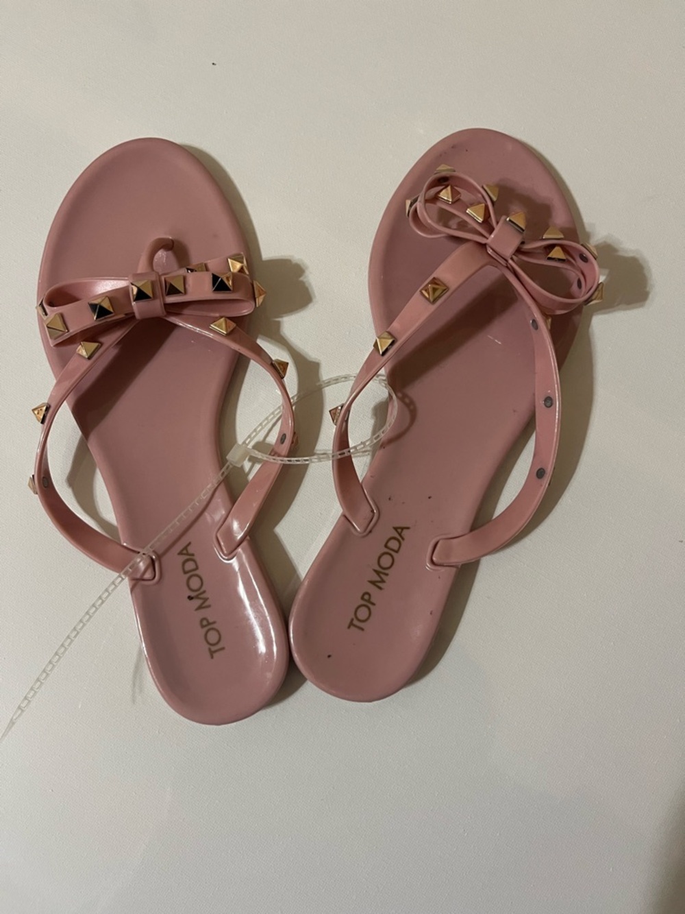 TOP Moda Pink Bow Jelly Sandals with Gold Studs